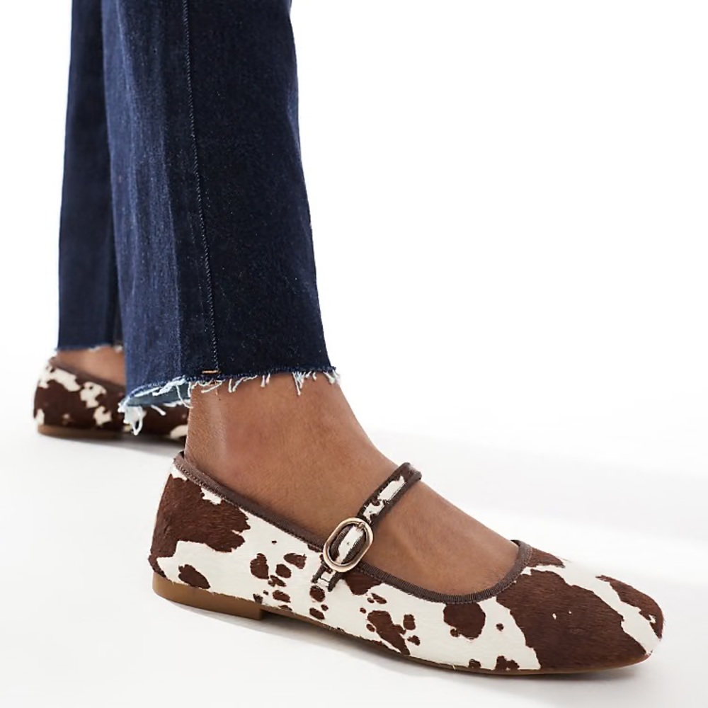 Stradivarius flat mary jane in cow print